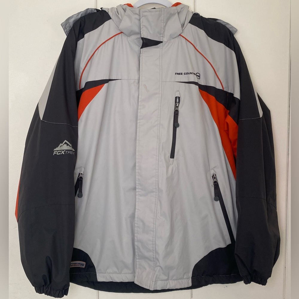 Men’s Free Country Winter Jacket (SIZE L)